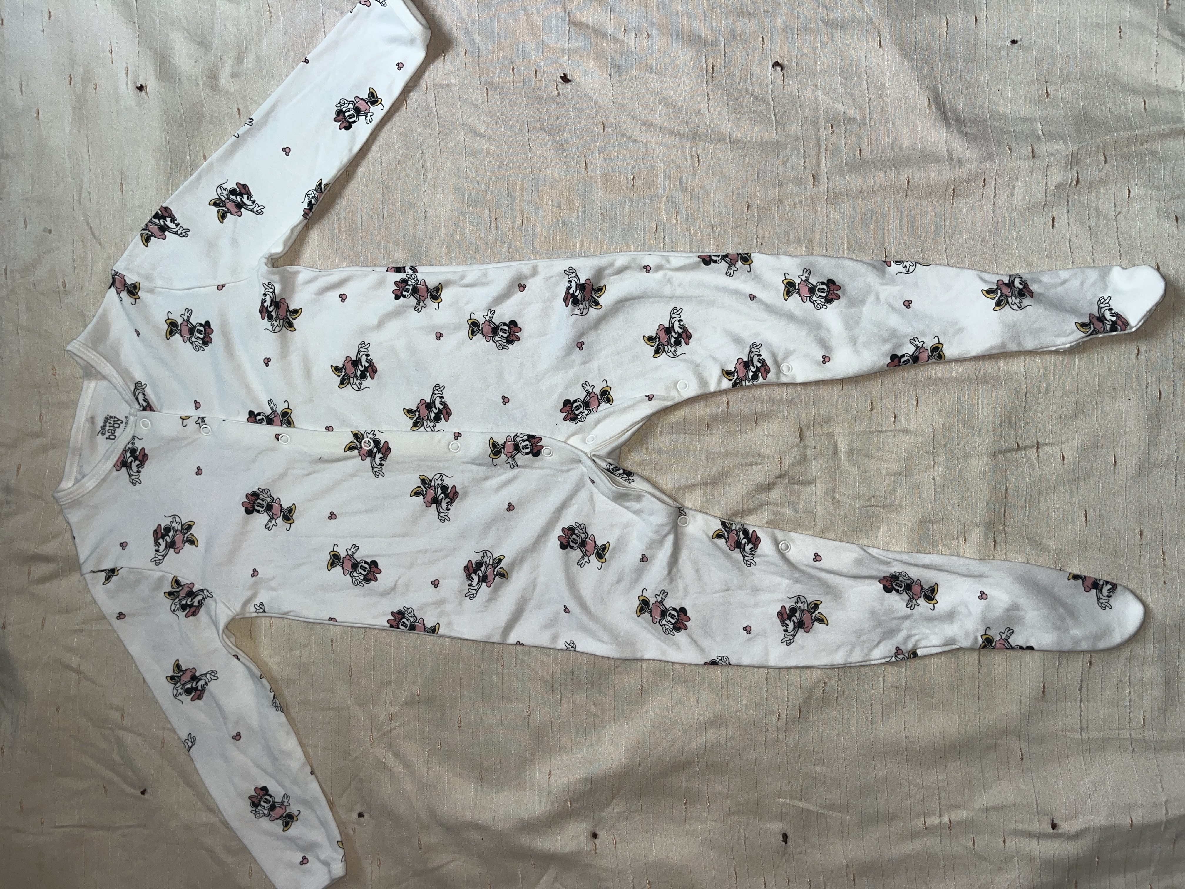 Minnie sleepsuit