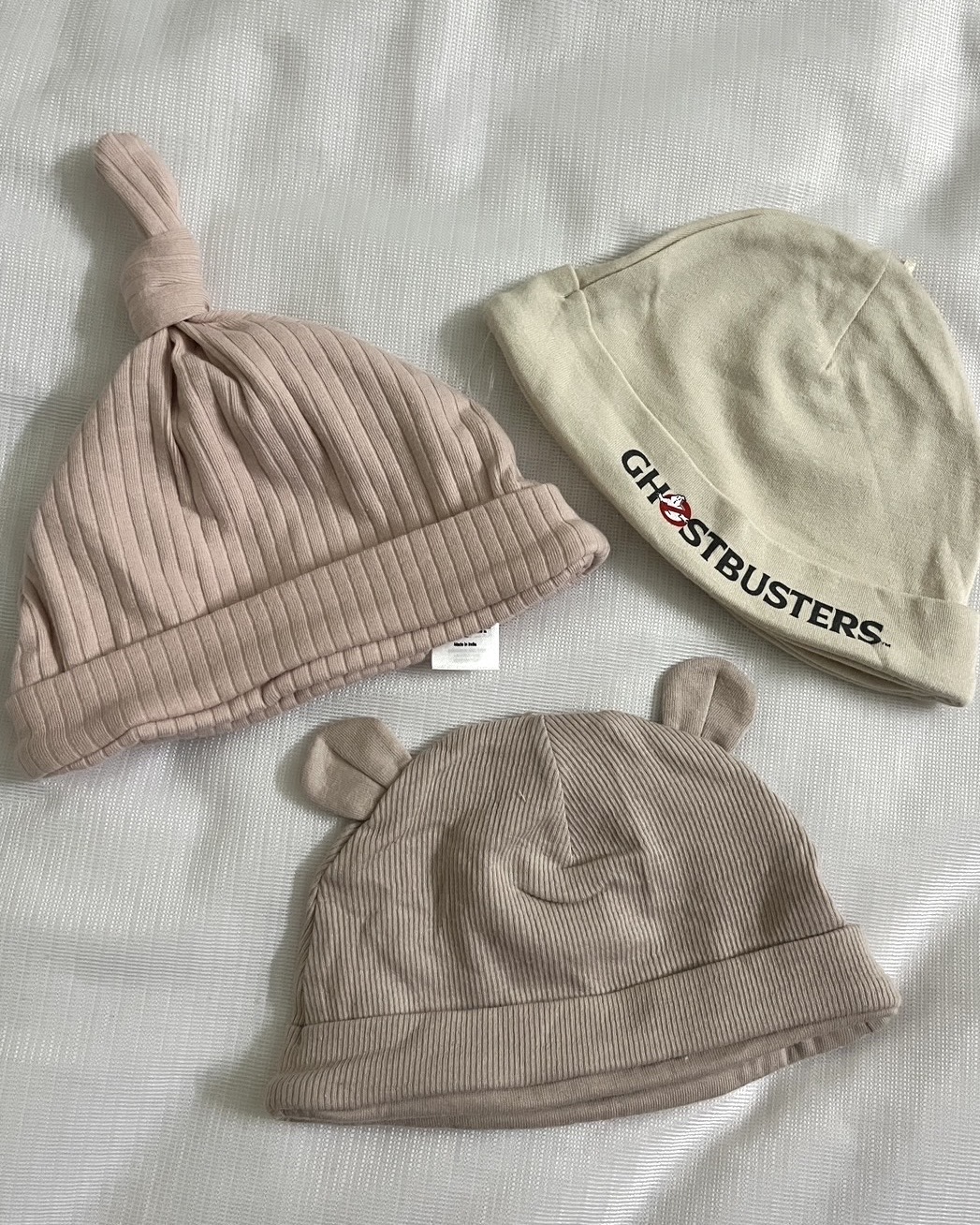 3-6 months caps set