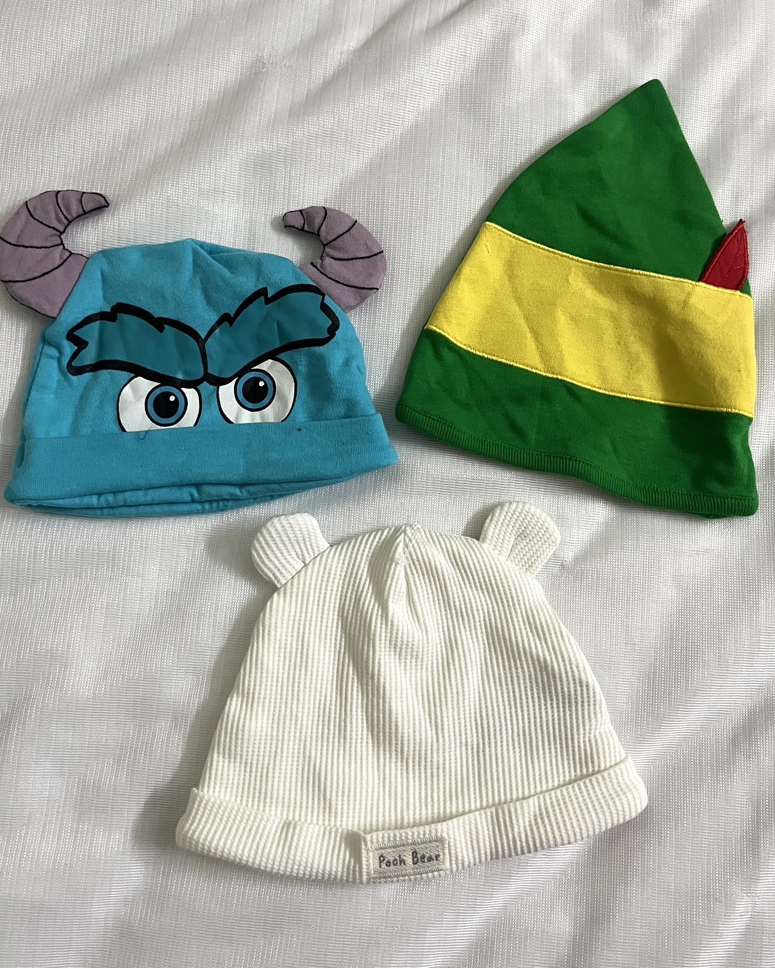 6-9 months caps set