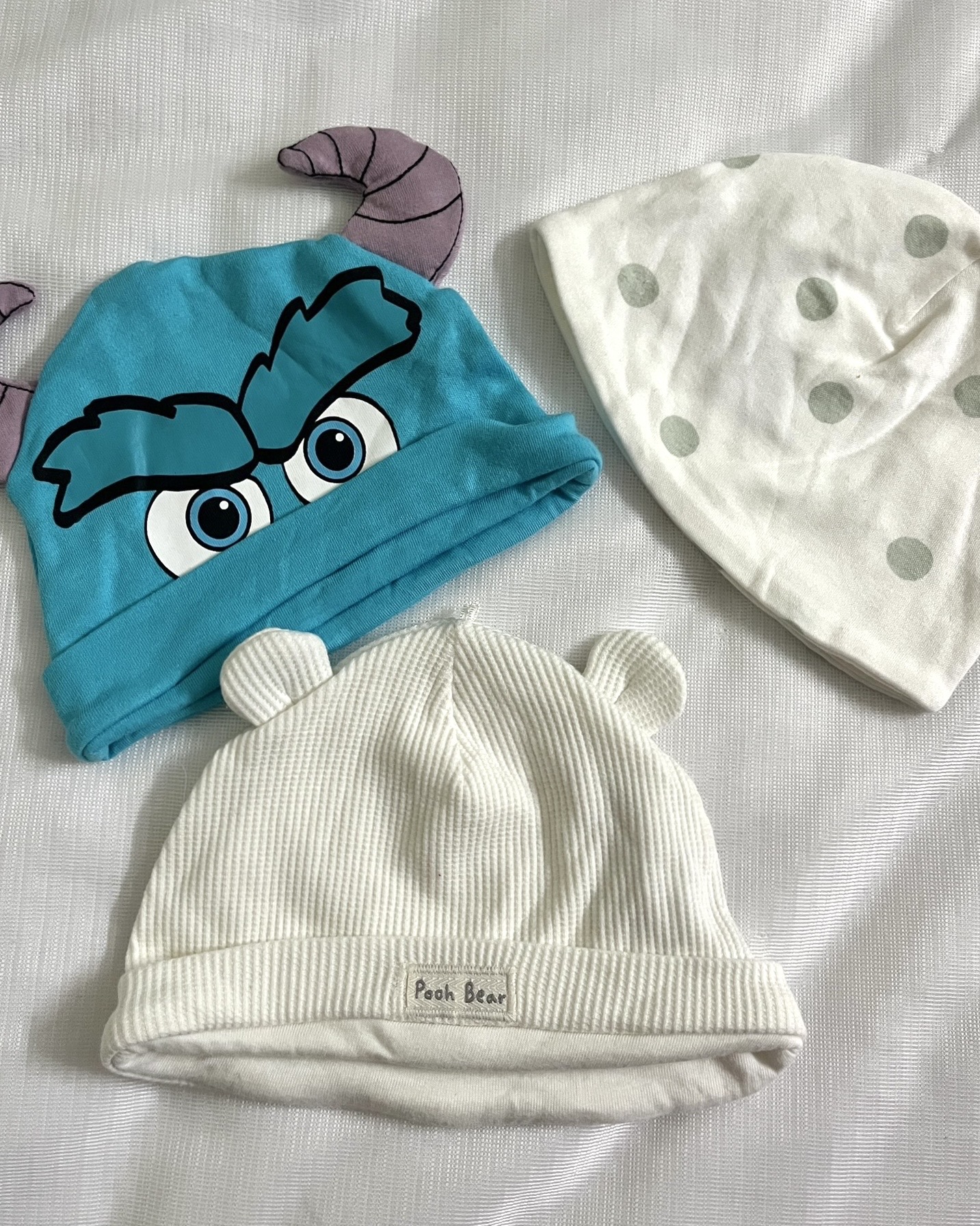 9-12 months caps set