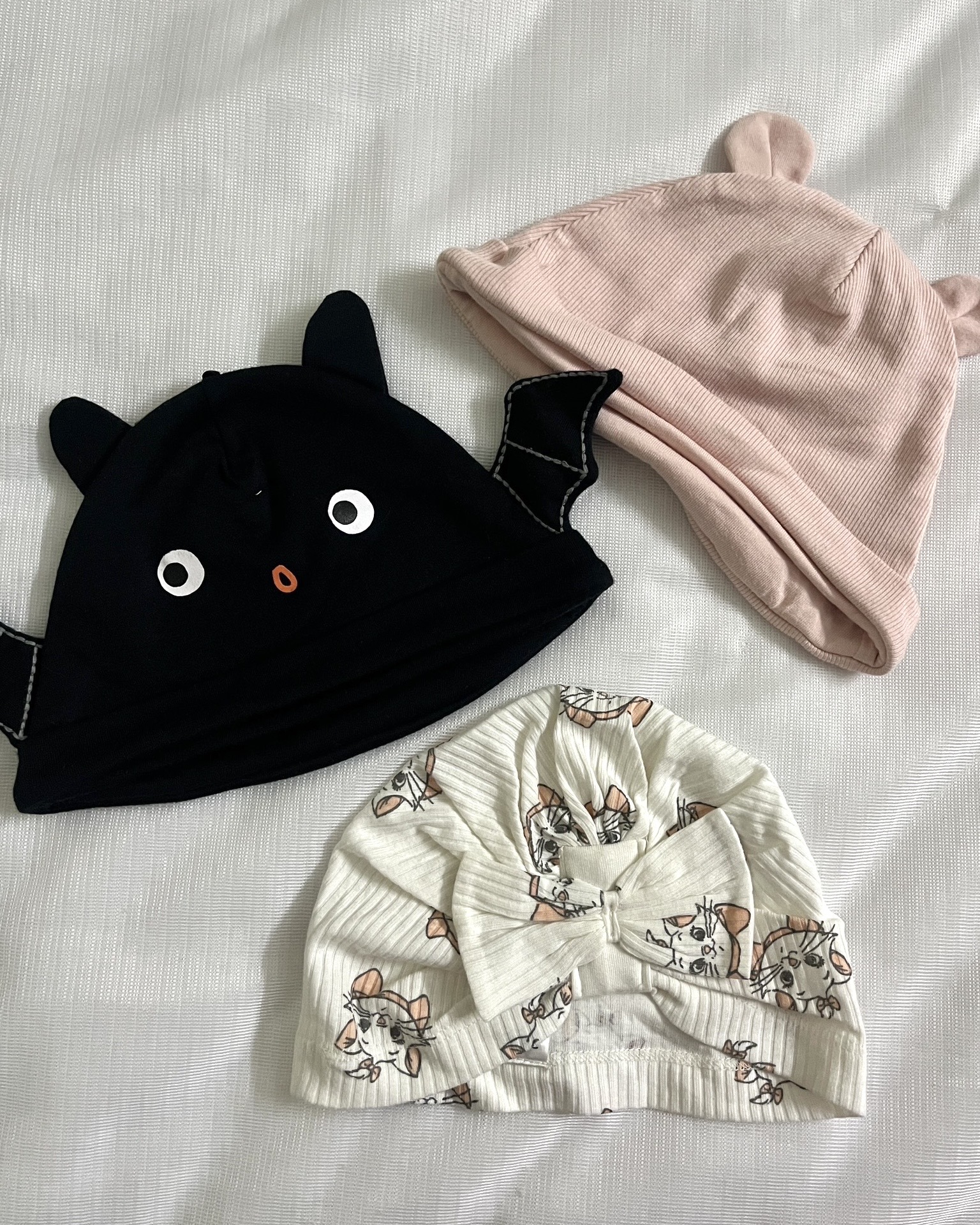 9-12 months caps set