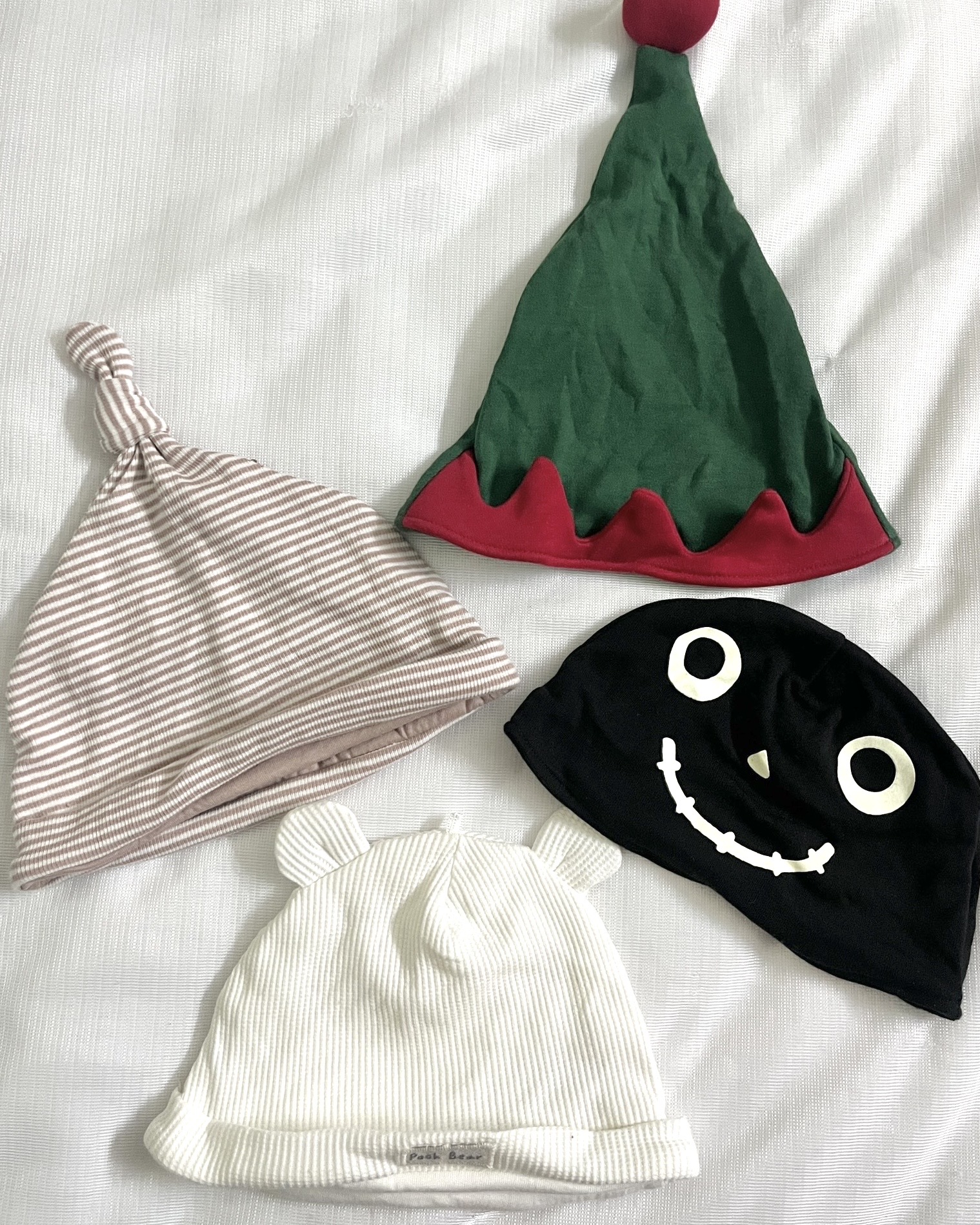 9-12 months caps set
