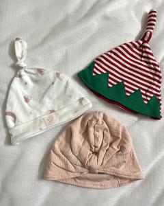 6-9 months caps set