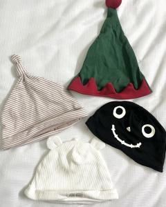 9-12 months caps set
